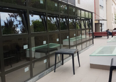 cerramiento con techos aluminio cristales reforzados para terrazas patios o galerias